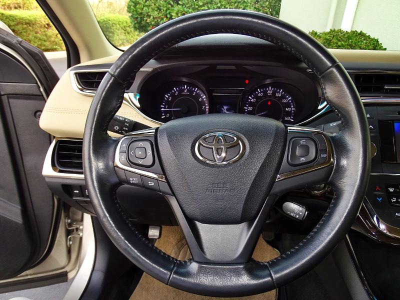 Toyota Avalon XLE 2013