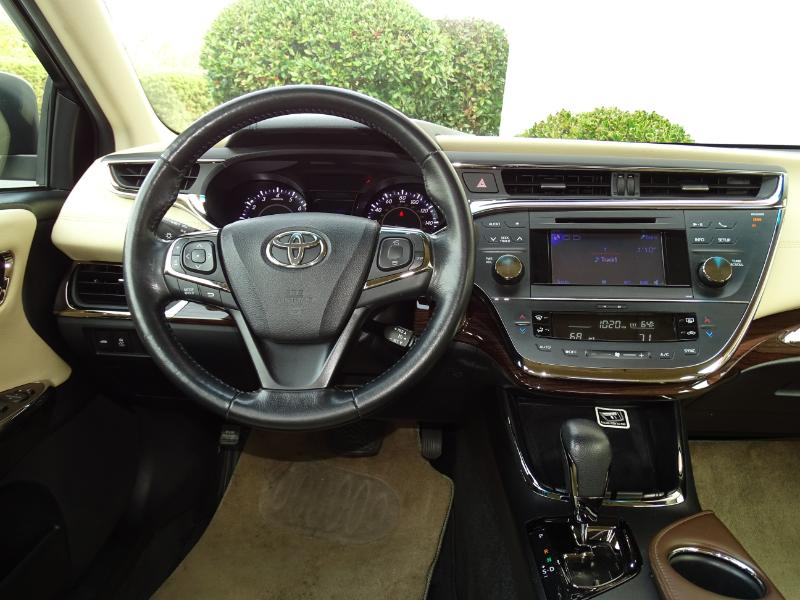Toyota Avalon XLE 2013