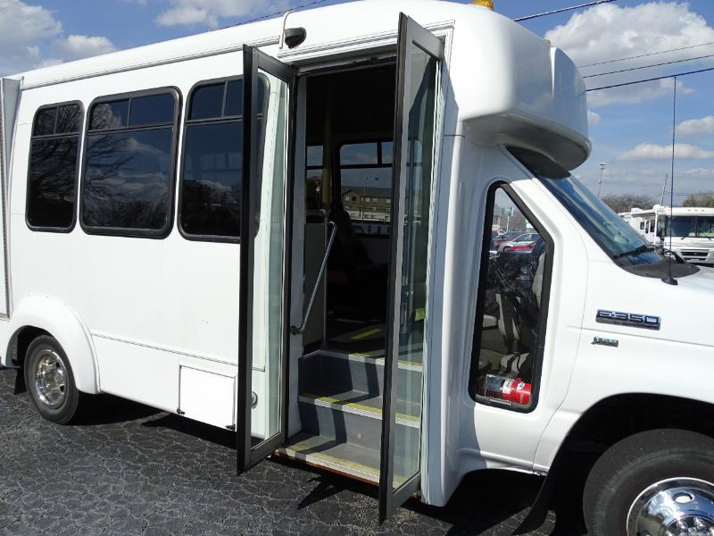 Ford Econoline  2010