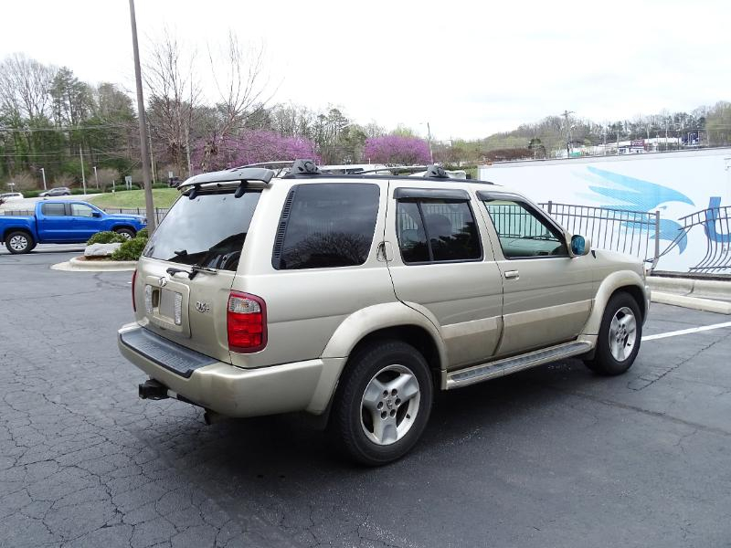 Infiniti QX4 2WD 2001
