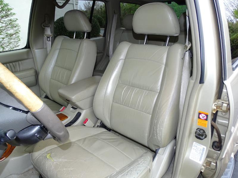 Infiniti QX4 2WD 2001