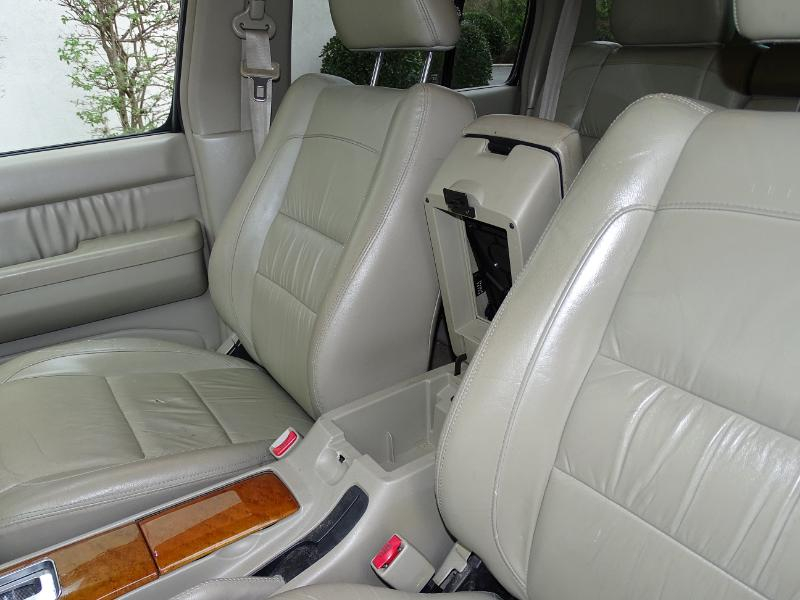 Infiniti QX4 2WD 2001