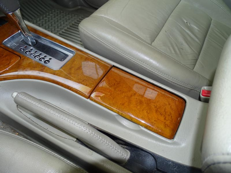 Infiniti QX4 2WD 2001