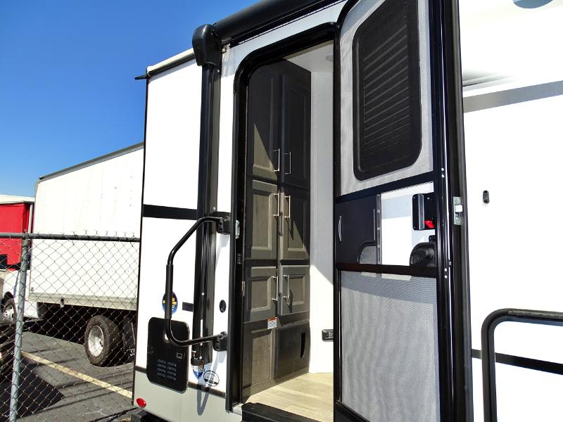 Keystone Cougar  2024