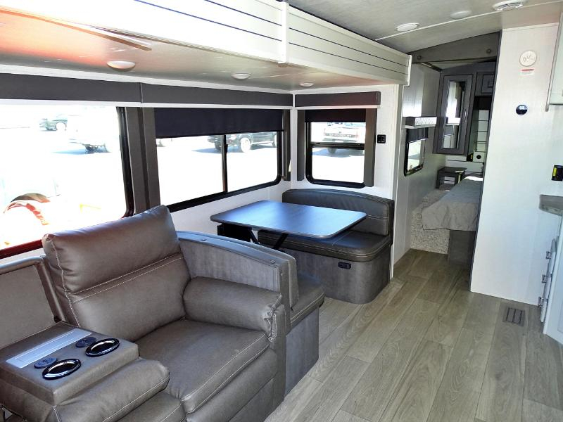 Keystone Cougar  2024