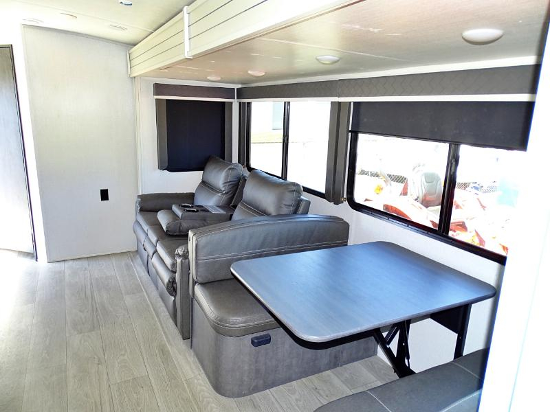 Keystone Cougar  2024