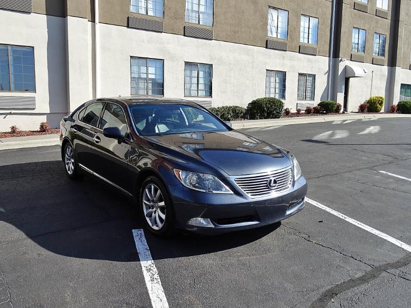 Lexus LS 460 Luxury Sedan 2009