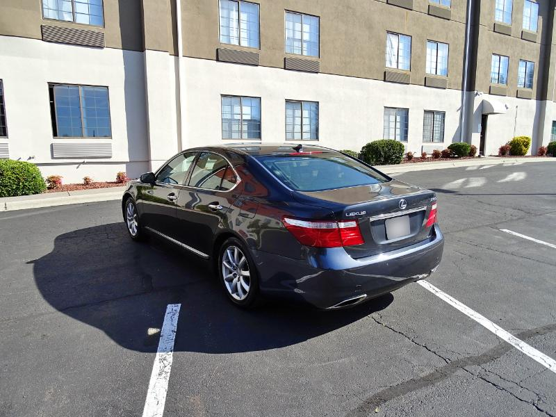 Lexus LS 460 Luxury Sedan 2009