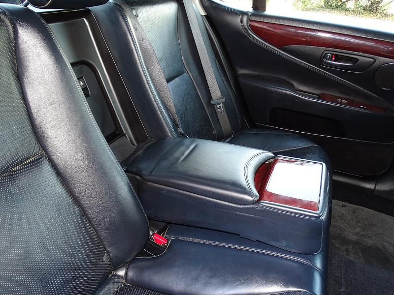 Lexus LS 460 Luxury Sedan 2009