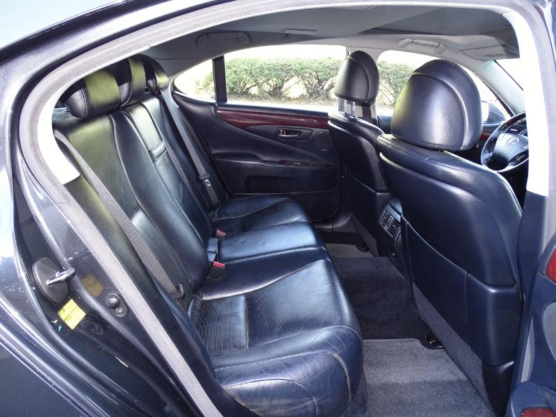 Lexus LS 460 Luxury Sedan 2009