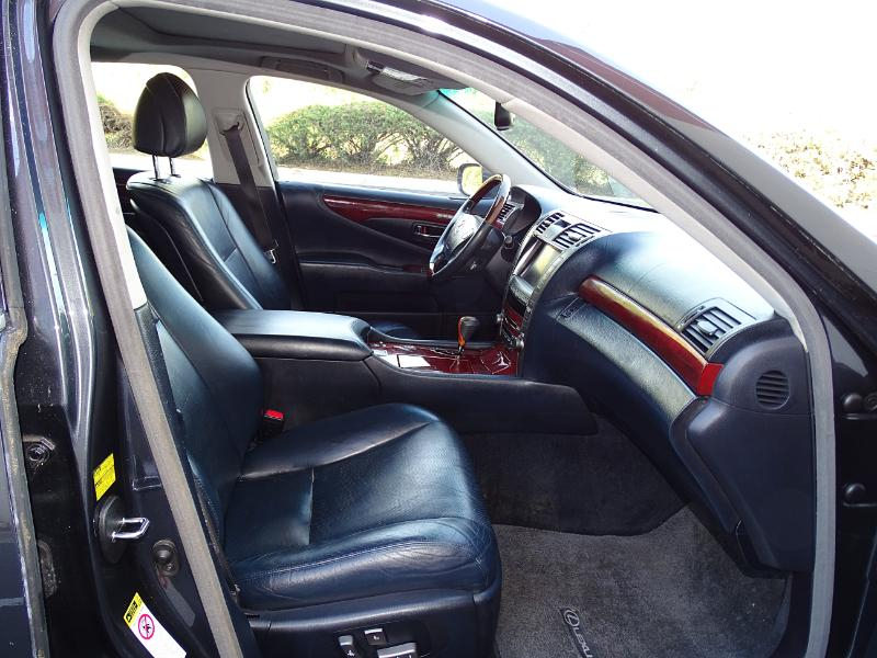 Lexus LS 460 Luxury Sedan 2009