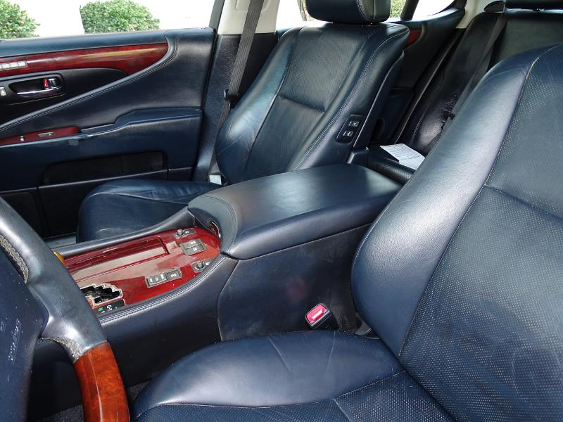 Lexus LS 460 Luxury Sedan 2009