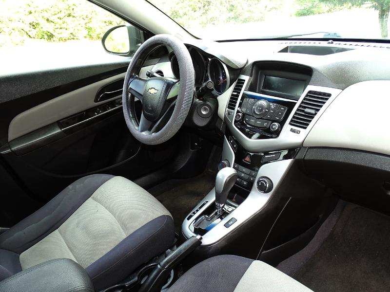 Chevrolet Cruze 2LT Auto 2012