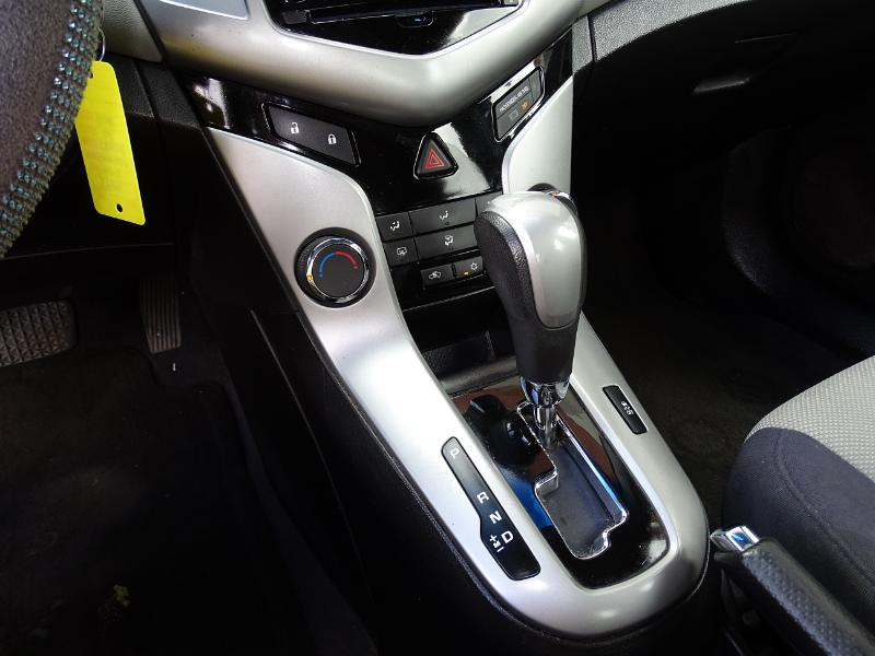 Chevrolet Cruze 2LT Auto 2012