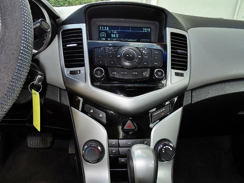 Chevrolet Cruze 2LT Auto 2012