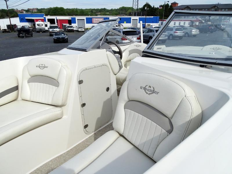 Stingray 215LR  2012
