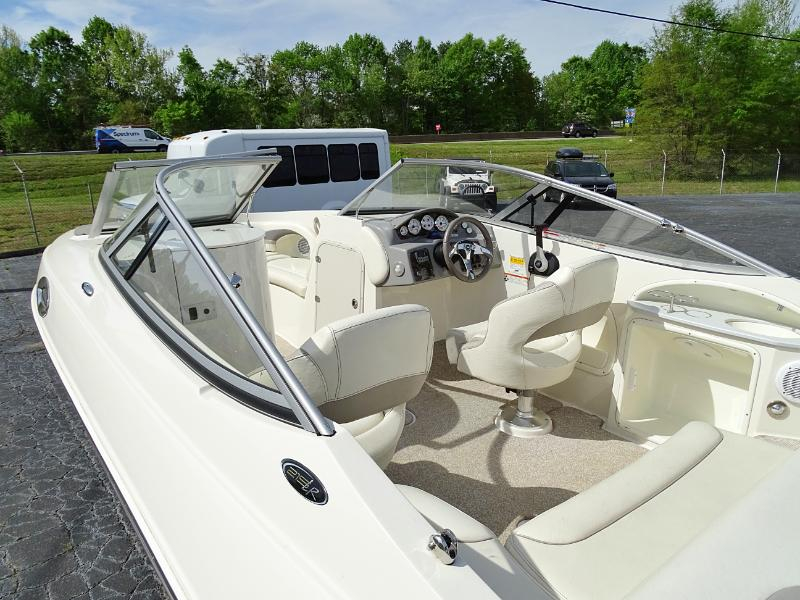 Stingray 215LR  2012