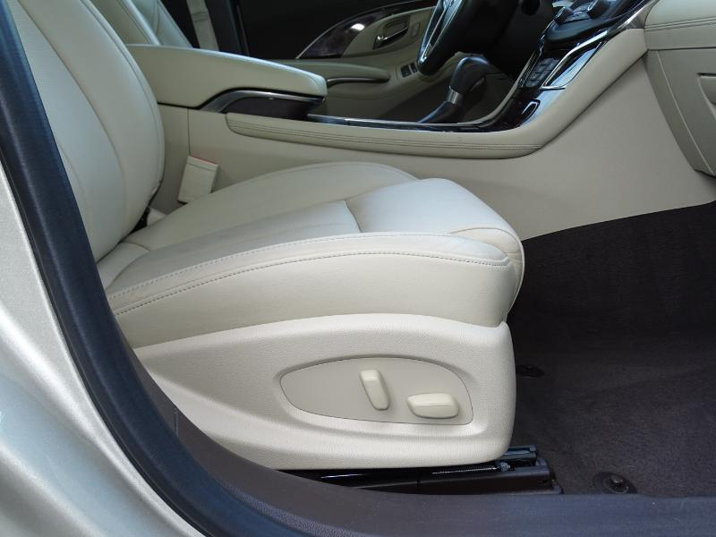 Buick LaCrosse Premium Package 1, w/Leather 2016