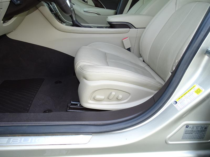 Buick LaCrosse Premium Package 1, w/Leather 2016