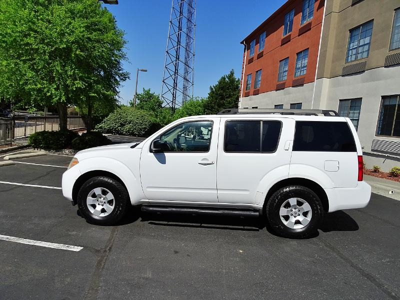 Nissan Pathfinder  2009