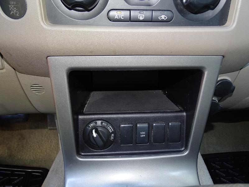 Nissan Pathfinder  2009