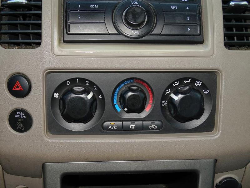 Nissan Pathfinder  2009