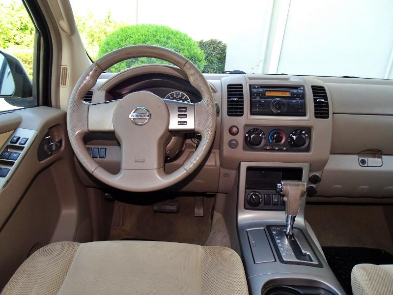 Nissan Pathfinder  2009