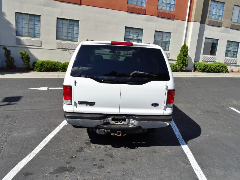 Ford Excursion XLT 2WD 2000