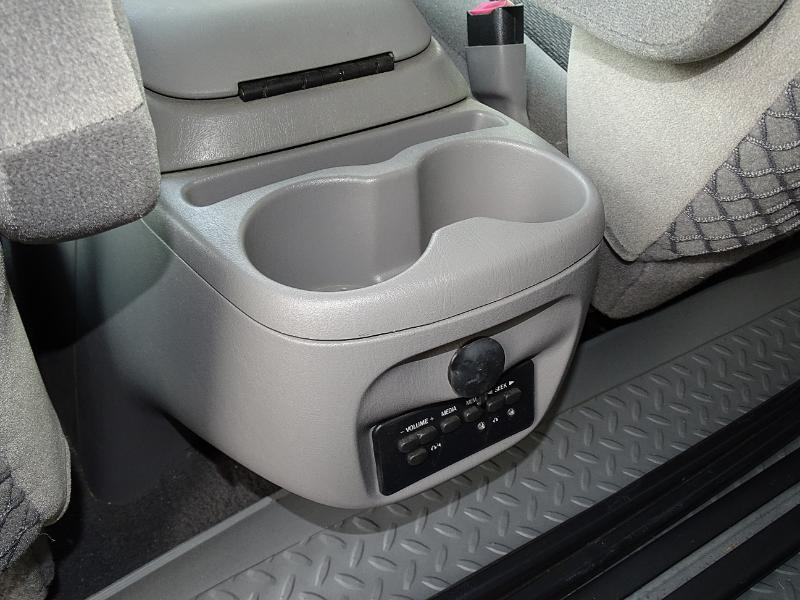 Ford Excursion XLT 2WD 2000