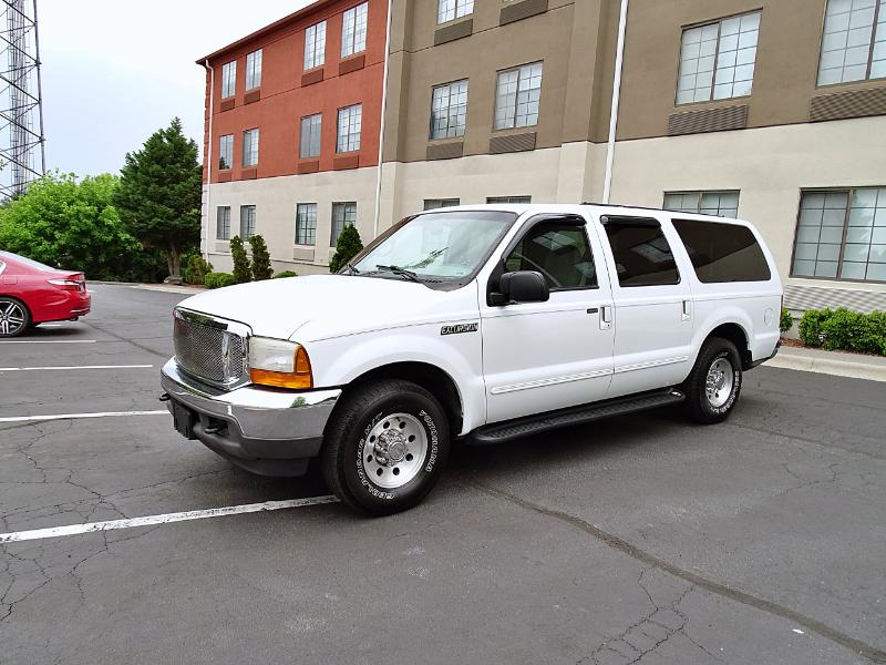 2000 Ford Excursion XLT 2WD