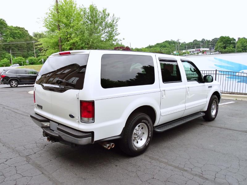 Ford Excursion XLT 2WD 2000
