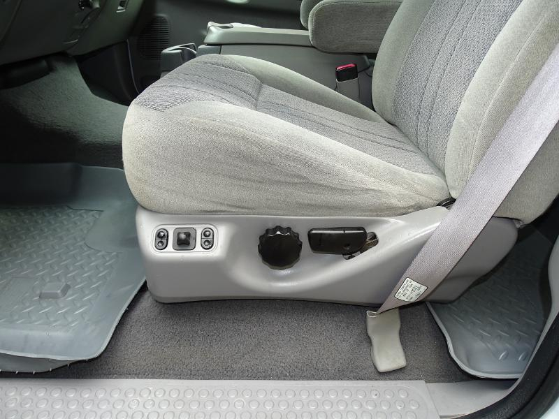 Ford Excursion XLT 2WD 2000