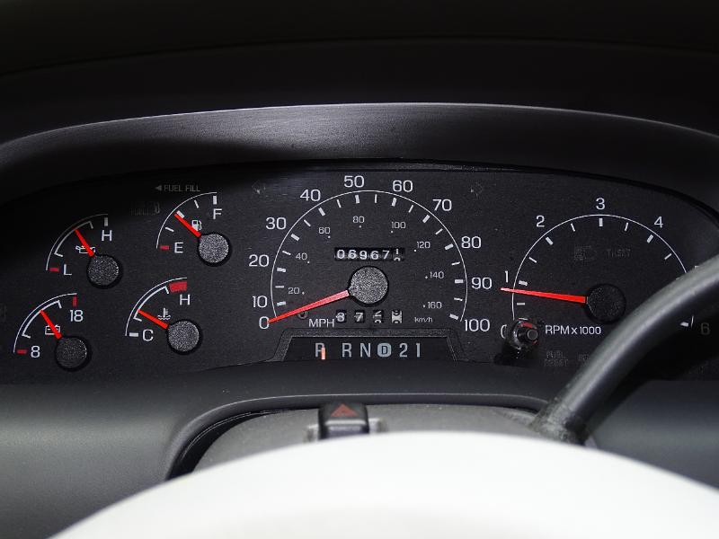 Ford Excursion XLT 2WD 2000
