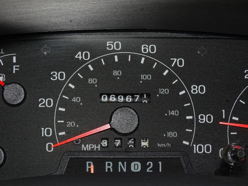 Ford Excursion XLT 2WD 2000