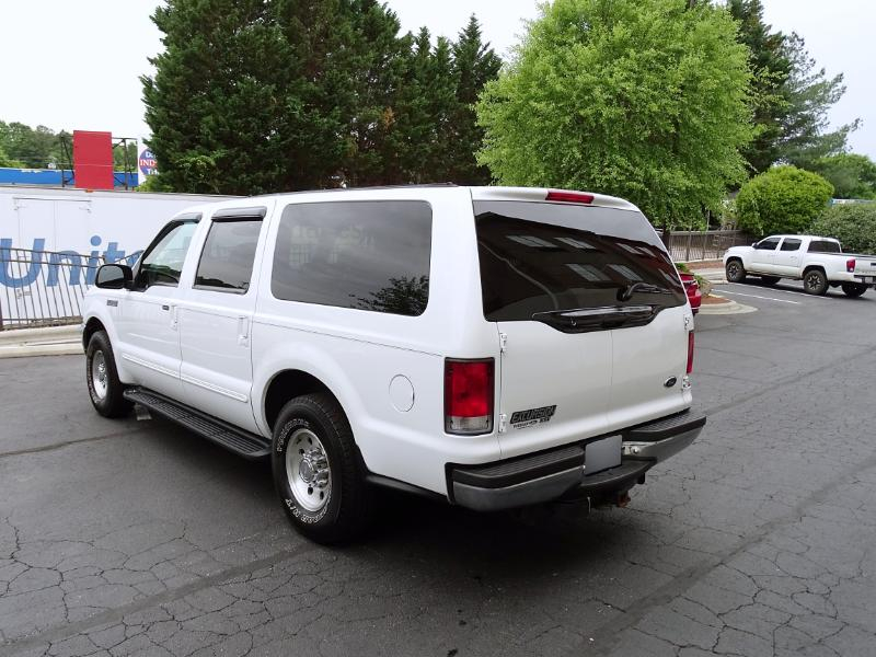 Ford Excursion XLT 2WD 2000