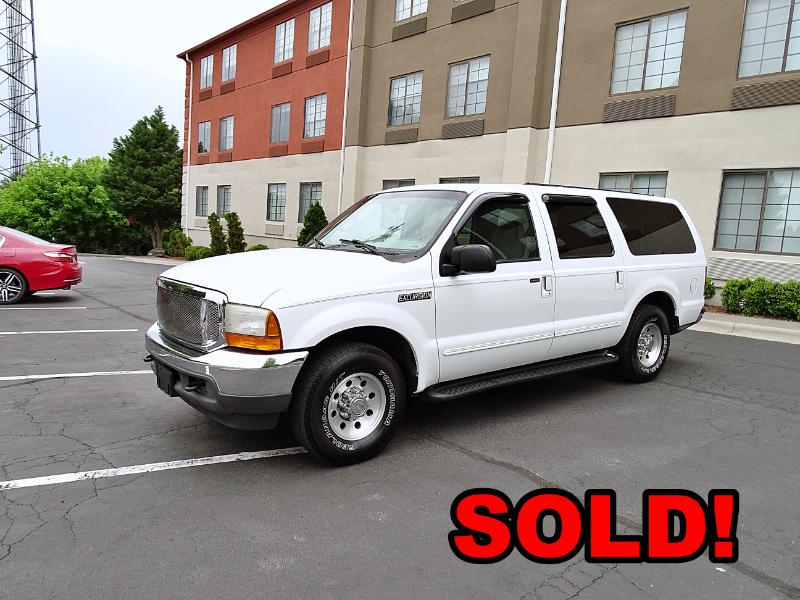 2000 Ford Excursion XLT 2WD