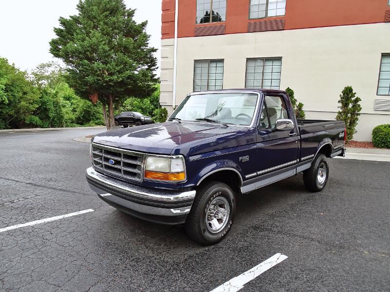 Ford F-150 XL Reg. Cab Short Bed 4WD 1994