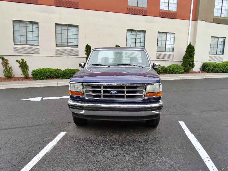 Ford F-150 XL Reg. Cab Short Bed 4WD 1994