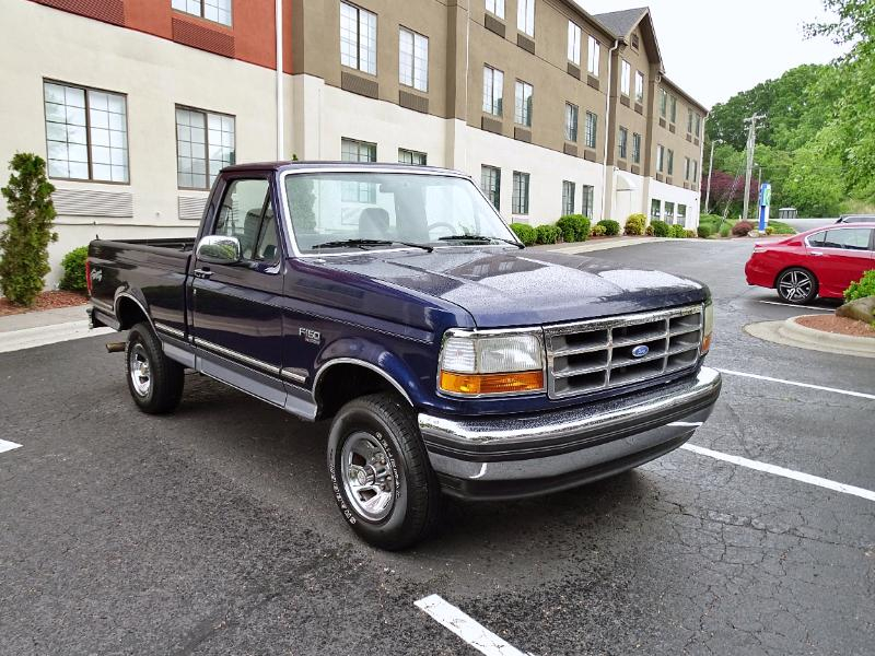 Ford F-150 XL Reg. Cab Short Bed 4WD 1994