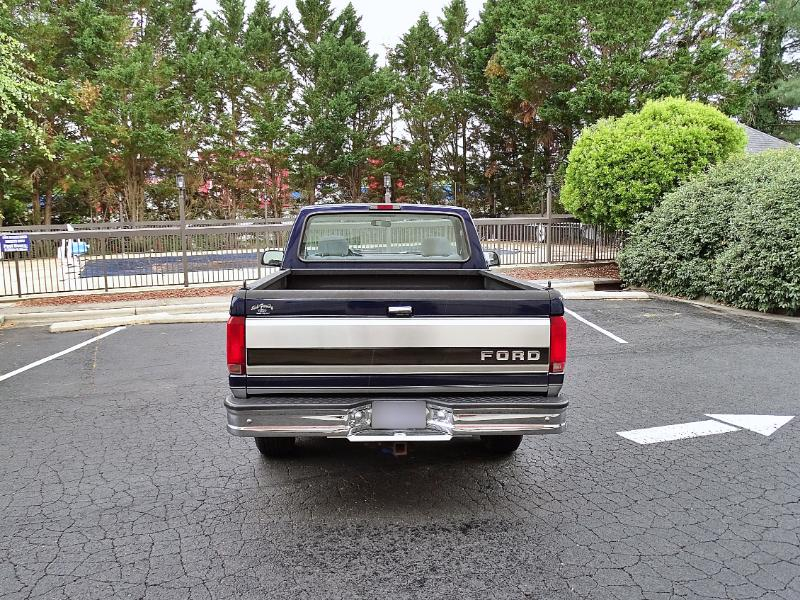 Ford F-150 XL Reg. Cab Short Bed 4WD 1994