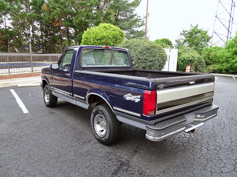 Ford F-150 XL Reg. Cab Short Bed 4WD 1994