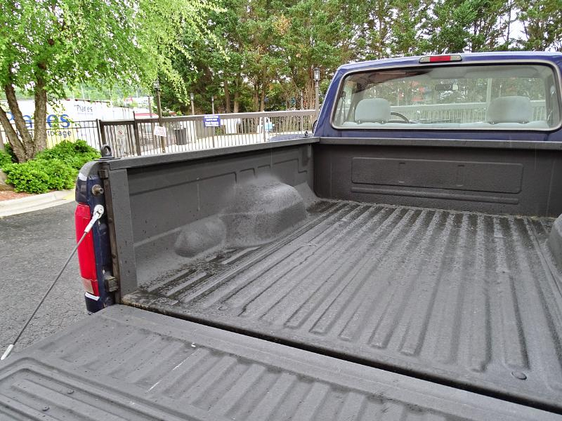 Ford F-150 XL Reg. Cab Short Bed 4WD 1994