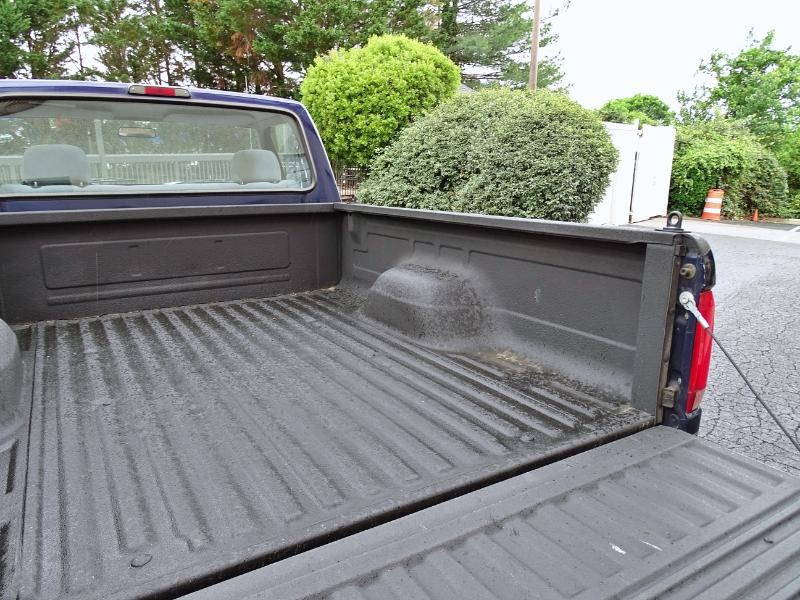 Ford F-150 XL Reg. Cab Short Bed 4WD 1994