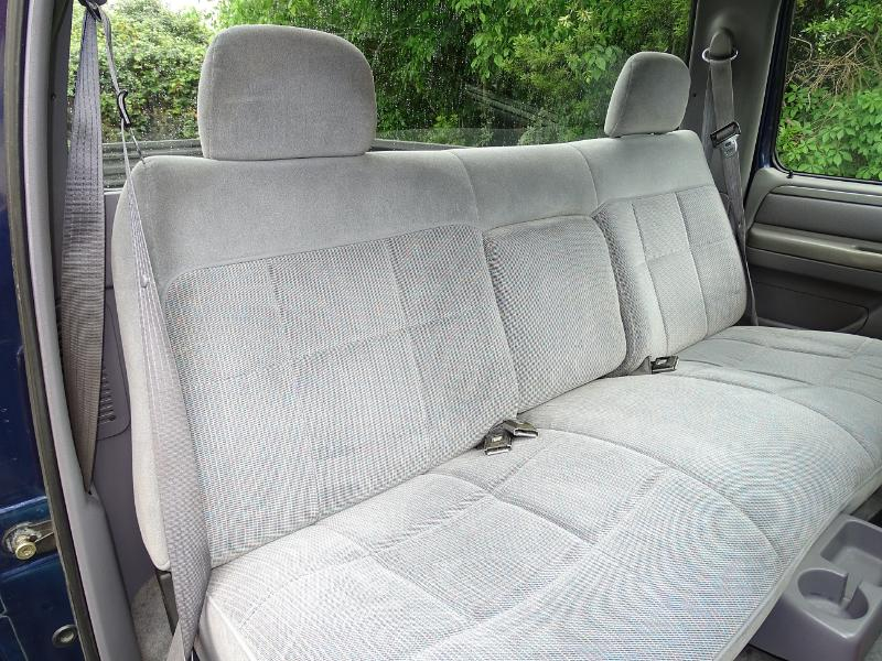 Ford F-150 XL Reg. Cab Short Bed 4WD 1994
