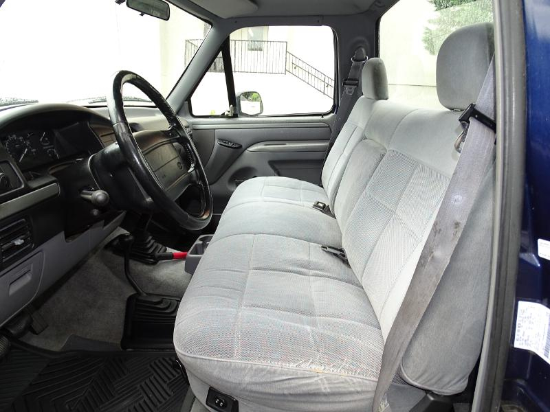 Ford F-150 XL Reg. Cab Short Bed 4WD 1994