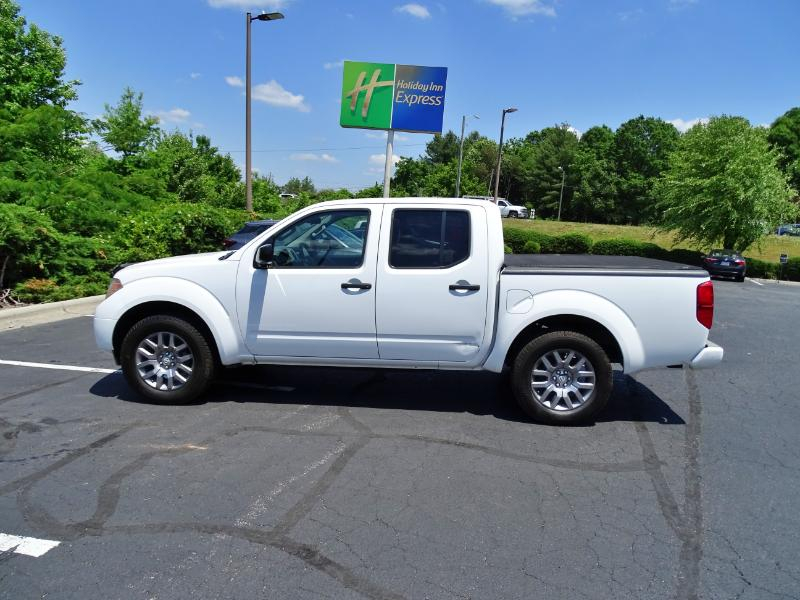 Nissan Frontier SV Crew Cab 2WD 2012