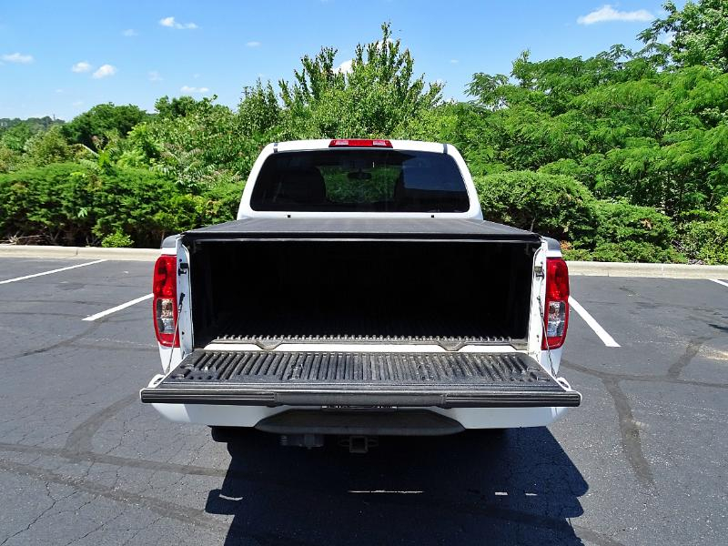Nissan Frontier SV Crew Cab 2WD 2012