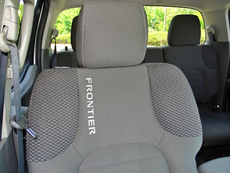 Nissan Frontier SV Crew Cab 2WD 2012