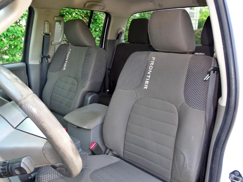 Nissan Frontier SV Crew Cab 2WD 2012