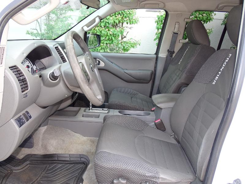 Nissan Frontier SV Crew Cab 2WD 2012